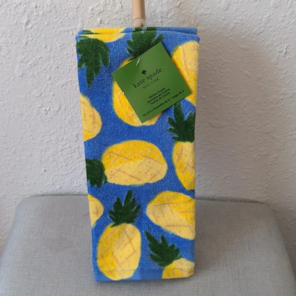 NWT Kate Spade Blue And Yellow Pineapple 100% Cotton Kitchen Towel Set of 2